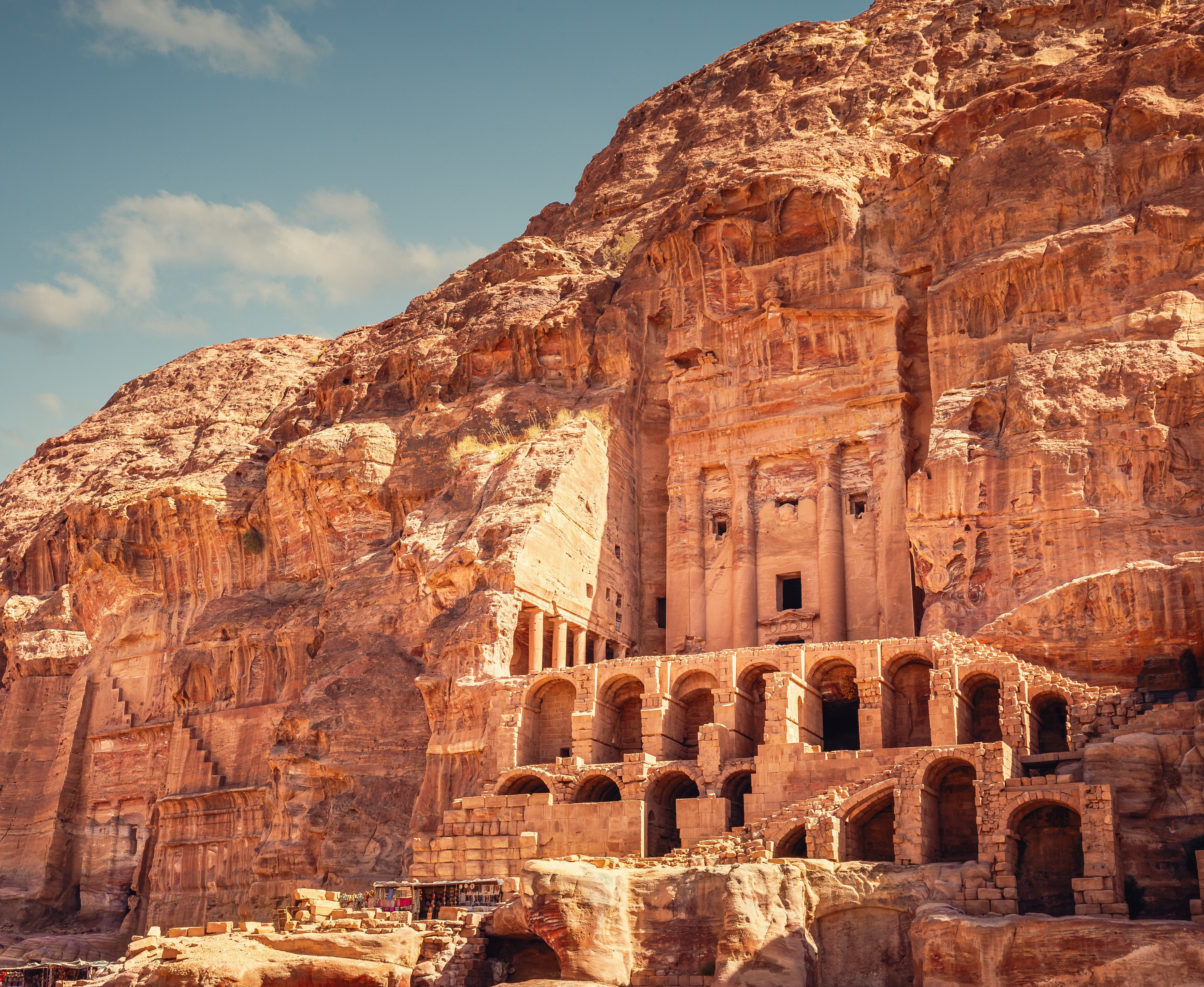 Petra Urn tomb